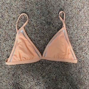 Peach bikini top(never worn)